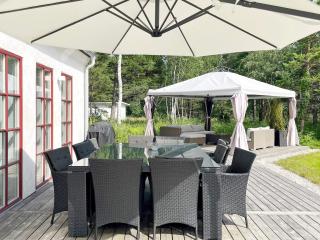 10 person holiday home in KATTHAMMARSVIK - 7