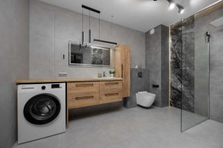 Srebrzyńska Klimatyzowane Apartamenty blisko Manufaktury Parking w Garażu by Renters Prestige - 4