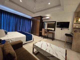Ocean Breeze Condo - 3