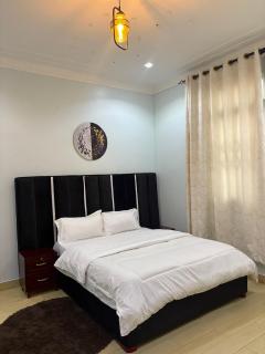 Elako homes with Wi-fi,Netflix and DSTV - 5