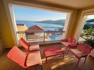 Unique Waterfront Studio - Marina Village - Radovići - 3
