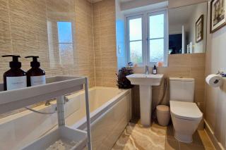 Newbury Garden Retreat - Headley - 5