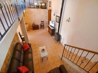 Farmhouse in Mallorca with Pool & Views - Vilafranca de Bonany - 2