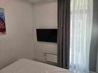 Nyvky Like Home - Файна Таун із сезонним басейном - Кв 6 низький поверх - 5