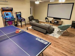 Private Beach Oasis, Arcade & Theater - - 1