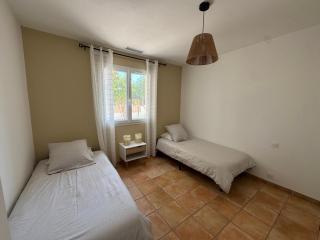 Villa avec piscine privée entre terre, ville et mer - 2