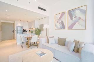 PVH - Vibrant 1BR - Binghatti Corner - 4