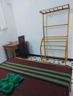 Silva Hostel & Rooms - Trincomalee - 9