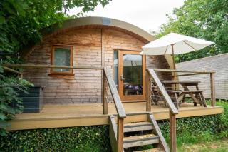 Cosy and eco-friendly cabins next to 16th century pub - Newmarket - 9