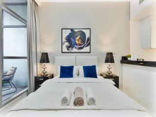 Savis Homes - Furnished Spacious Studio in Golf Promenade 2A by Damac Hills - 9