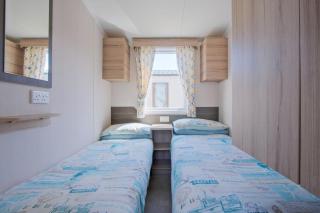 2 Bedroom Sea View Caravan - Bideford - 1