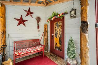 Aspens Hideaway by American Patriot Getaways - 2