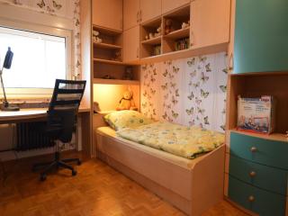 Wuppertal Hideaway with Pool - 2
