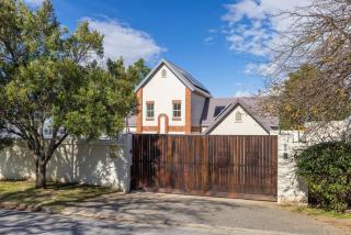 6 Durban Street, Grahamstown - 4
