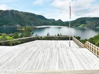 8 person holiday home in Sundlandet - Snildal - 8