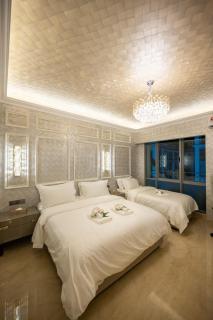 Regis by Ritz, Imago Mall Loft B - 2