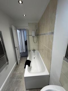 No 5 AT SANDRINGHAM, LARGE 1 BED NEAR SEFTON PARK - 8