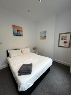 No 5 AT SANDRINGHAM, LARGE 1 BED NEAR SEFTON PARK - 7