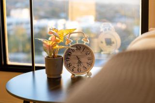 Sunset Views - King Bed - Workspace - Sandton - Johannesburg - 1