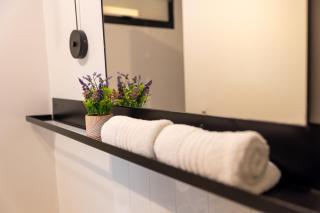 Sunset Views - King Bed - Workspace - Sandton - 2