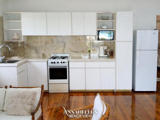 Annabelle's - 5