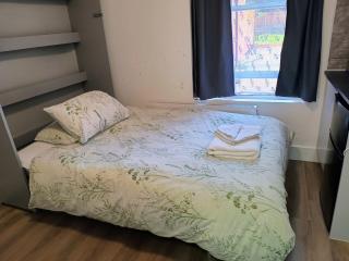 Ensuite Bedrooms, central Ipswich, close to park - Ipswich - 4