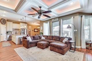 1 Mi to Vackar Stadium Roomy Retreat with Pool - 6