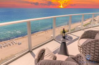 Beachfront Balcony Apartment Amenities - 0
