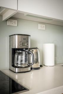 Panoramic Lake View 1 Bedroom plus Den Condo Iceboat Terrace Downtown Toronto - 4