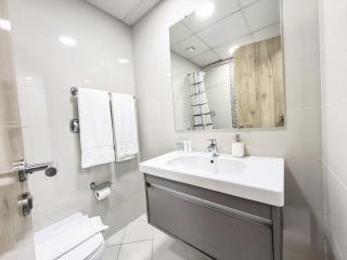 Continental Tower New 2BD Marina view by CEG Group - 2