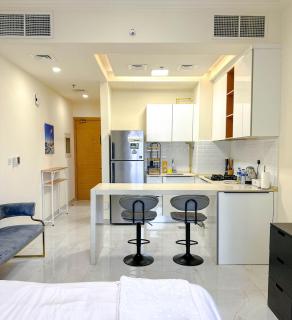 Comfortable Studio Living in Dar Al Jawhara, JVC - 9