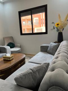 Super apt plein centre de Gueliz hyper bien placer pour votre séjour tout à proximité resto café transport - Marrakesh - 3