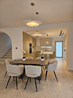 Columbia House - Limassol - 8