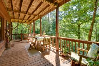 Idyllic Murphy Hideaway with Multi-Level Deck! - 9