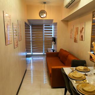 Cozy Modernistic 1 BR Uptown BGC - Manila - 1