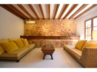 Villa in Búger with Pool and Scenic Views - 4
