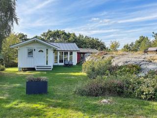 Magical Seaside Retreat on Tjorn-By Traum - Berga - 0