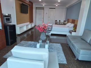 San Isidro Grand Hotel - 2