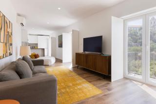 3BDR Central Apartment in Graça by LovelyStay - 3