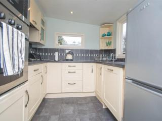 2 Bed in Corfe Castle DC050 - 8
