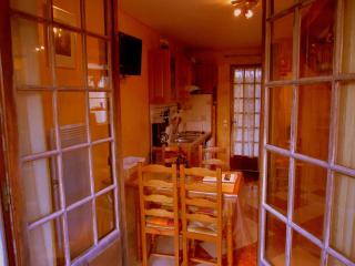 Cottage in Vaires-sur-Marne near Forest & Lake - Chelles - 0