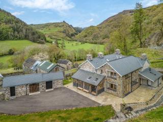 Caerhedyn - Machynlleth - 0