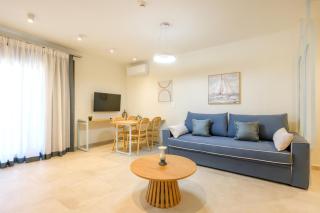 Leon Apartments - 1