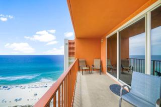 Beachfront, Ocean Views, Sleeps 6 , Hot tub - 0