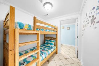 Beachfront, Ocean Views, Sleeps 6 , Hot tub - 2