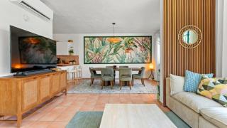 Beachfront Surf House-Family Fun, Pool and Solar - 4