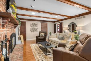Pine Cove Retreat - 4BR - Pool - 1