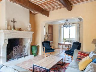 Villa in Saignon with Pool and Scenic Views - 4
