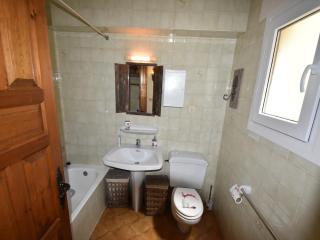 Coastal Villa Near Beaches - 4