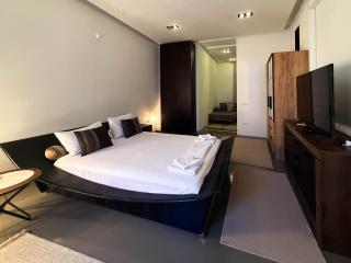 City Center Apartment - 2